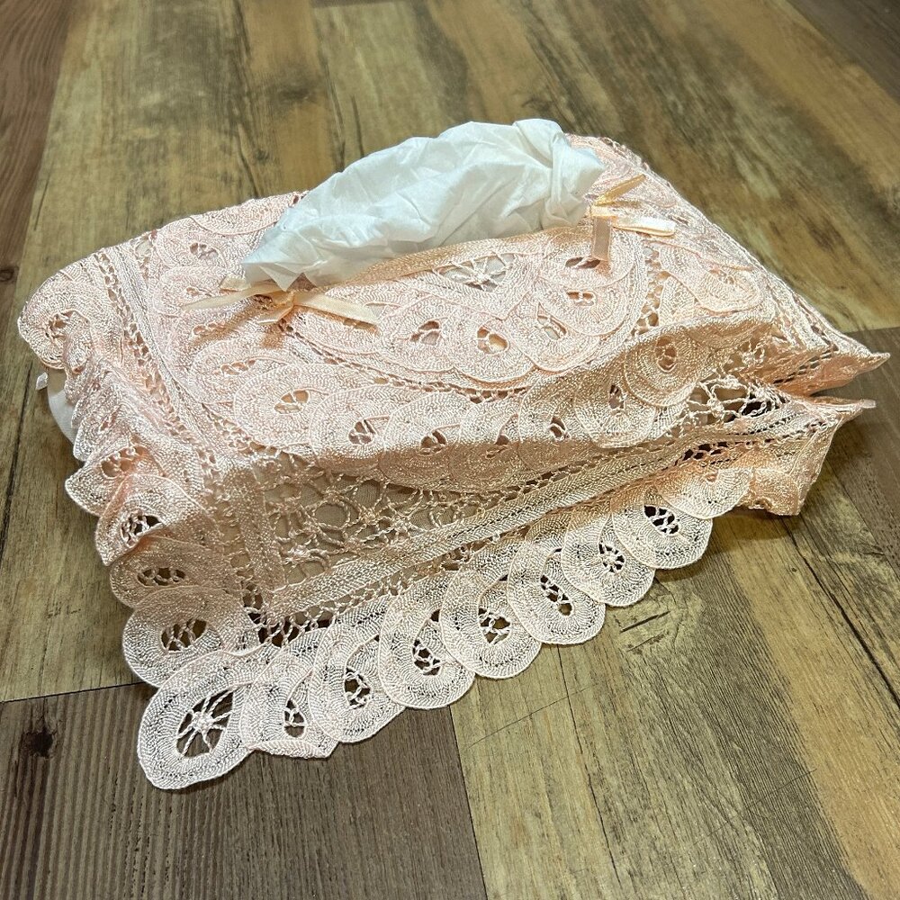 Decorative Pink Lace Tissue Box Cover